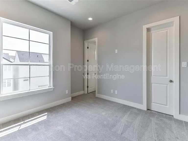 10915 Brookeshire Chase Ln — Photo 5