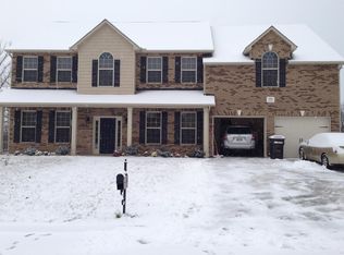 826 Concord Crossing Ln, Knoxville, TN 37934