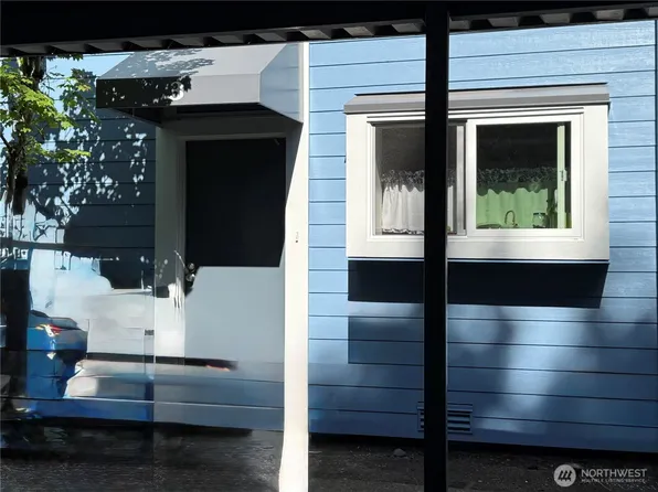 3 146th Avenue SE, Bellevue, WA 98007