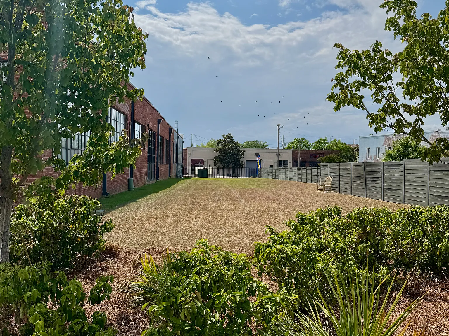 2 bed, 1200 sqft, $2,100 — Photo 3
