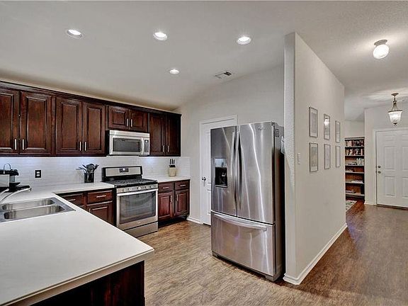 5th image of 2616 Briana Shay Dr