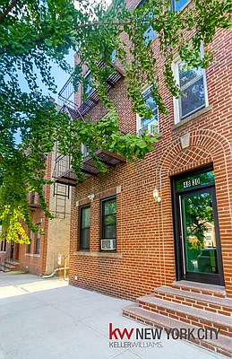 Rented by Keller Williams NYC | media 29