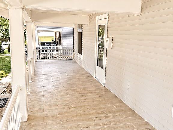 2nd image of 1118 Ella St