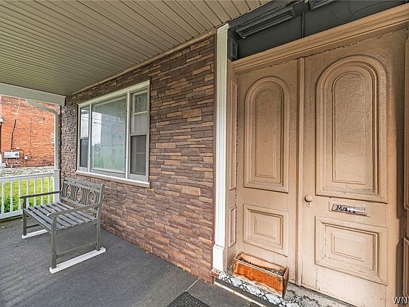 303-305 Maple St, Buffalo, NY 14204 | MLS #B1539050 | Zillow