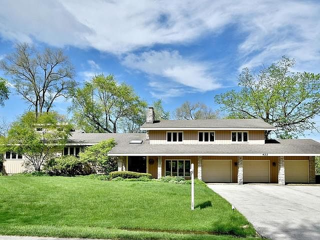1st image of 22W422 Elmwood Dr