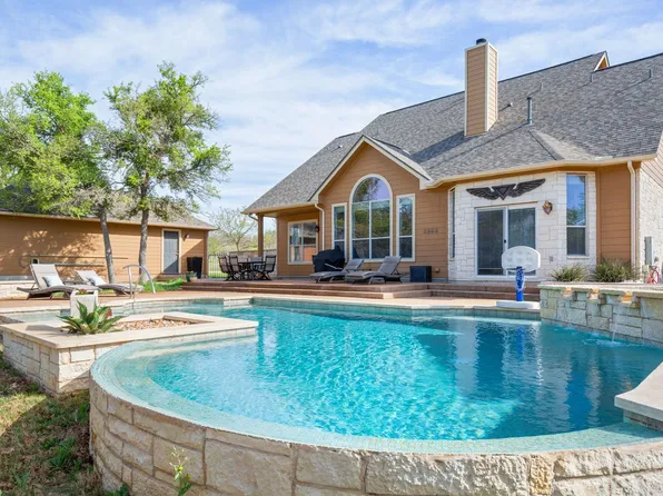 154 Old Settlers Dr, Bastrop, TX 78602