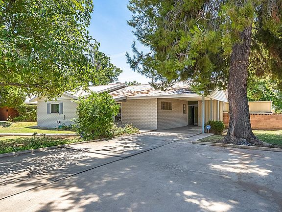 4th image of 4733 E Wilshire Dr