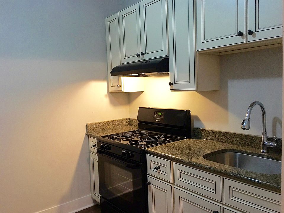 1st image of 7153 Grandunit #302