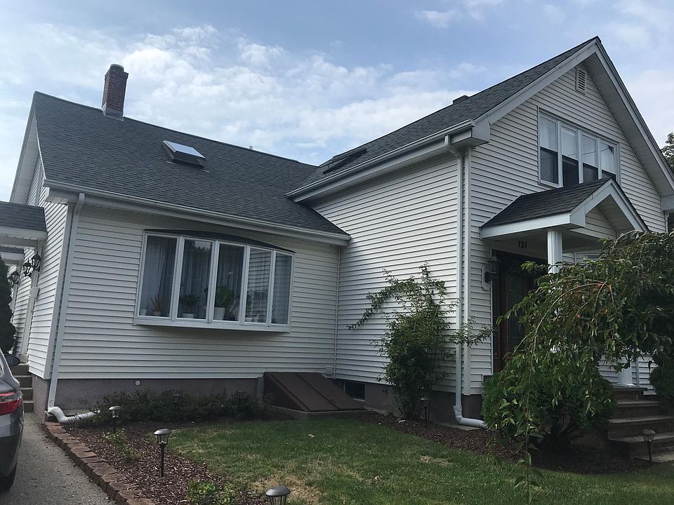 Second floor apartment