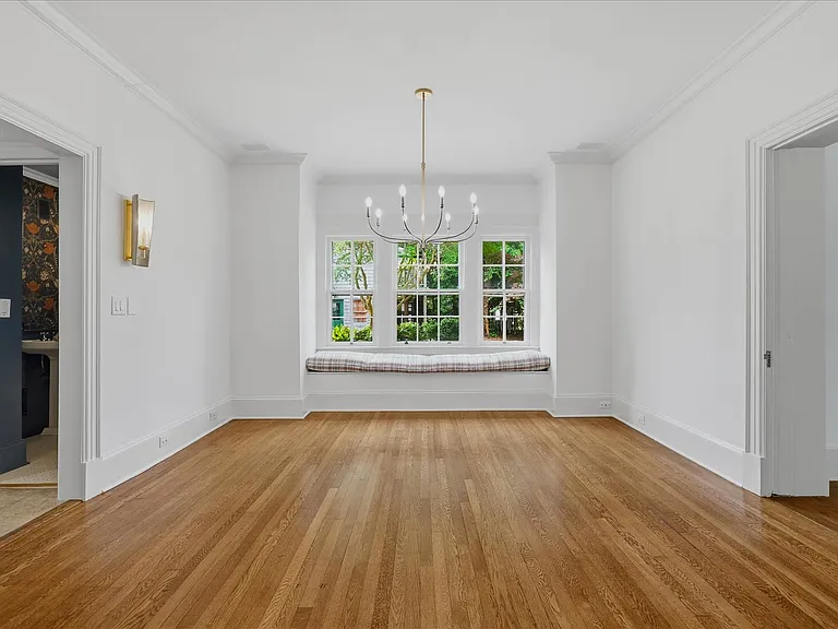 2318 Mimosa Pl — Photo 12