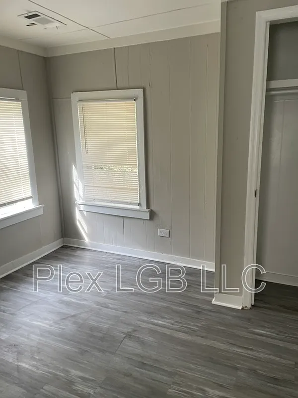 1 bed, 1.0 bath, 580 sqft, $850 — Photo 2