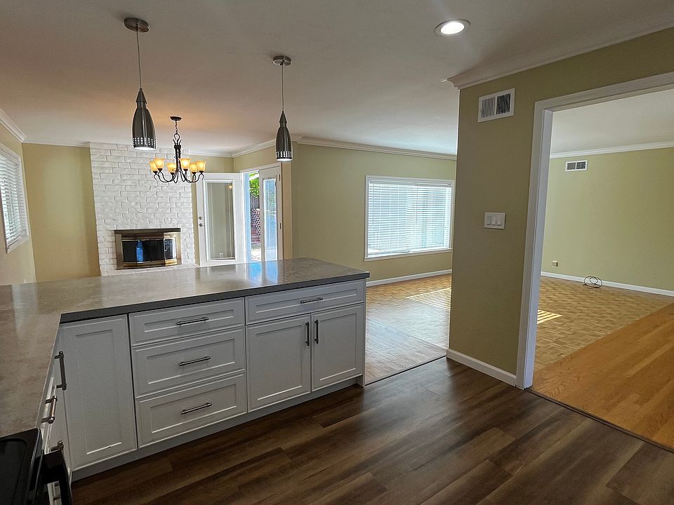 1st image of 1014 Palisade Ct