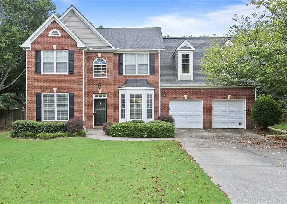 2643 Whispering Pines Dr