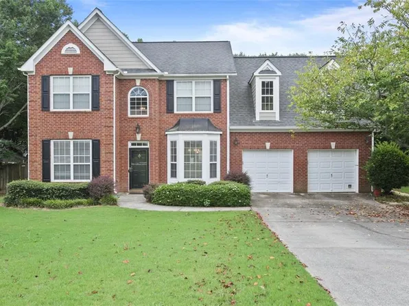 2643 Whispering Pines Dr, Grayson, GA 30017