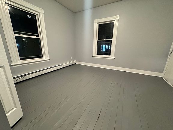 4th image of 50 Lasalle St #2E