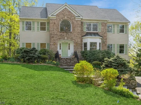 44 Heritage Ct, Randolph Twp., NJ 07869