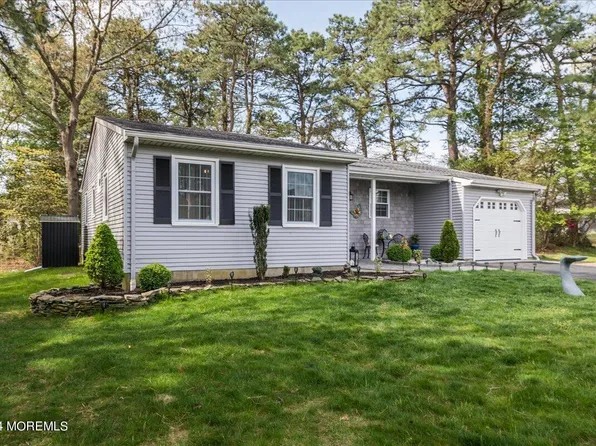 19 Chelsea Drive #70, Whiting, NJ 08759