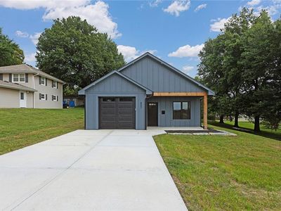 807 W Pleasant St, Odessa, MO, 64076