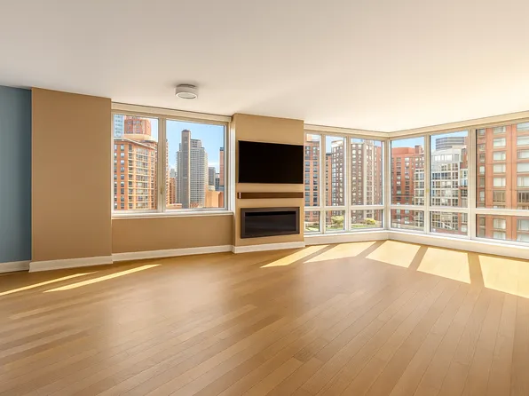 20 River Terrace image 1 of 24