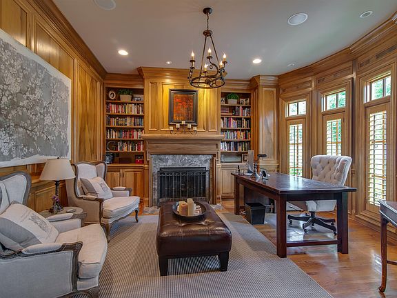 3rd image of 4025 Ayleworth Ln