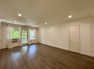 1945 N Bronson Ave #1/4, Los Angeles, CA 90068