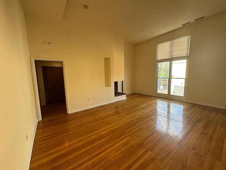 1139 Lombard St #2F — Photo 3