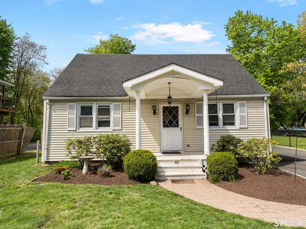 40 Hakim St Extension, Danbury, CT 06810