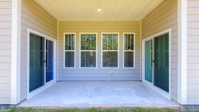 2nd image of 748 Summerfield Pl #19