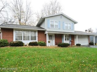 451 Rothbury Dr, Bolingbrook, IL 60440