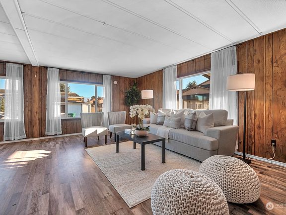 3rd image of 7508 47th Avenue NE #33