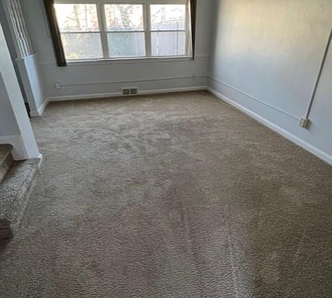 3rd image of 7 S Rodney Dr