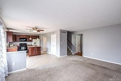4th image of 6714 Greeley Ave