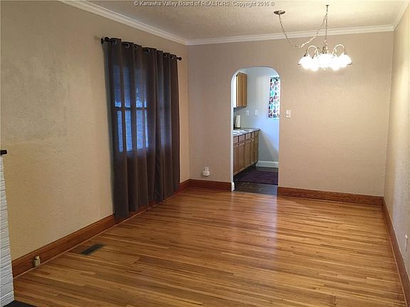 3rd image of 5210 Indiana St
