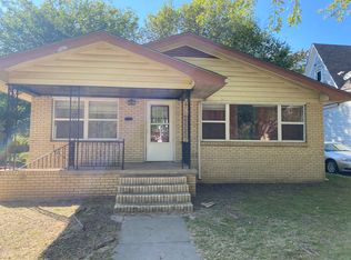 404 S State St, Caney, KS 67333