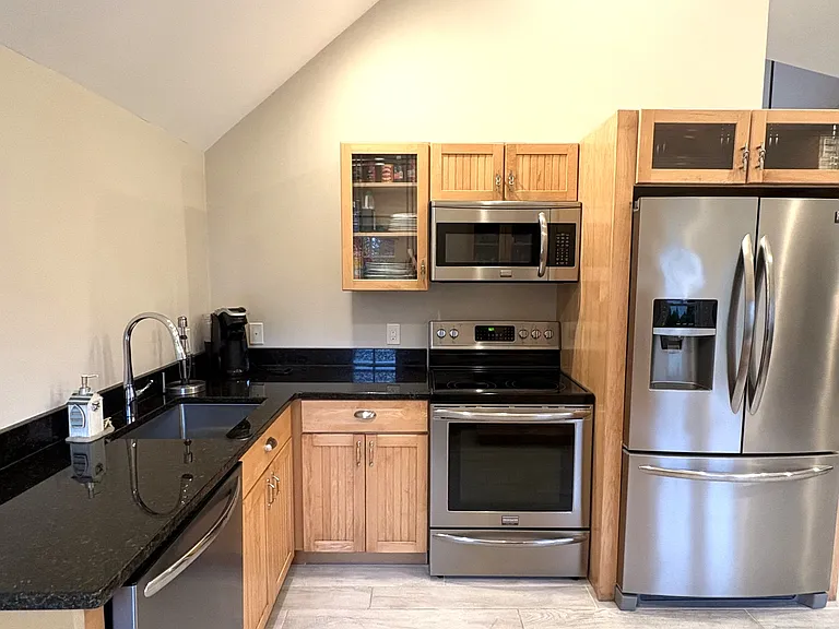 Bay View Dr — Photo 5