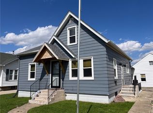 702 N 2nd St, Effingham, IL 62401