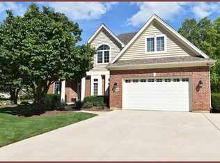 1208 McClurg Dr, Batavia, IL 60510