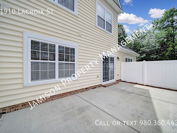 2nd image of 11910 Lacroix St