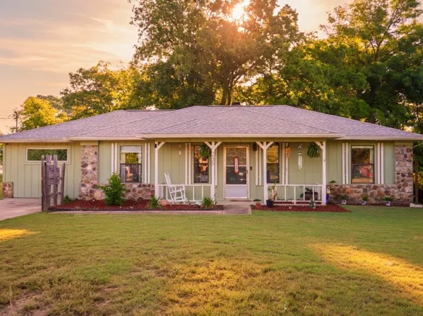 238 Juniper Dr, Ozark, AL 36360