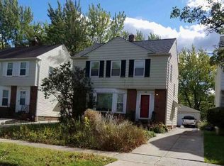 4478 Groveland Rd, University Heights, OH 44118