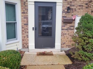 4512 Pegasus Dr, Saint Louis, MO 63129