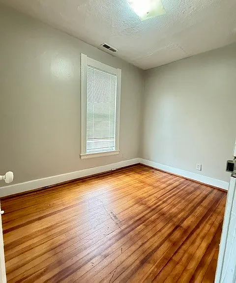 384 Gregory St — Photo 10