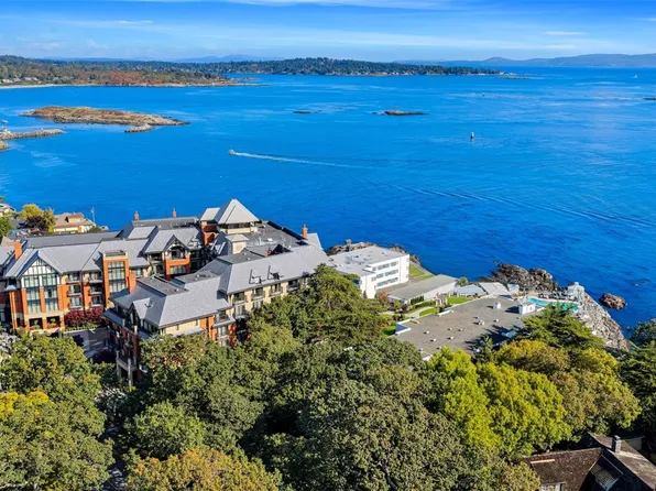 1159 Beach Dr #407-OAK, Oak Bay, BC V8S 2N2