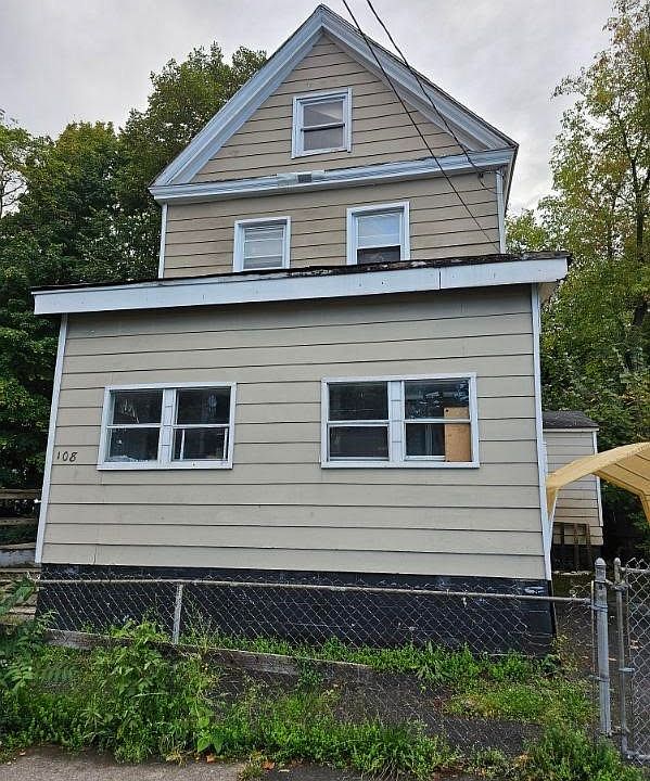 1st image of 108 Congress Ave