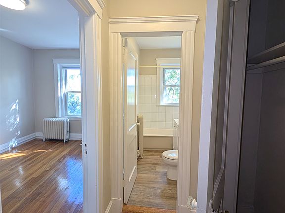 4th image of 15 Linnaean St APT 18