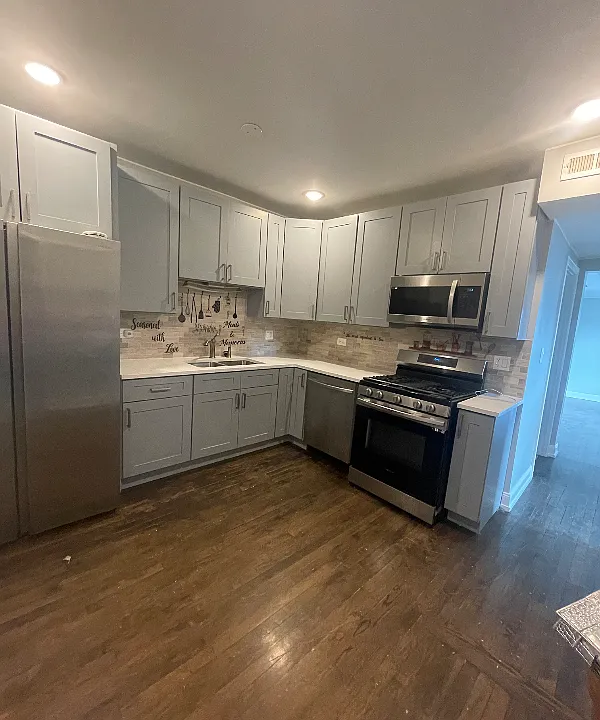 12 E 112th St #2