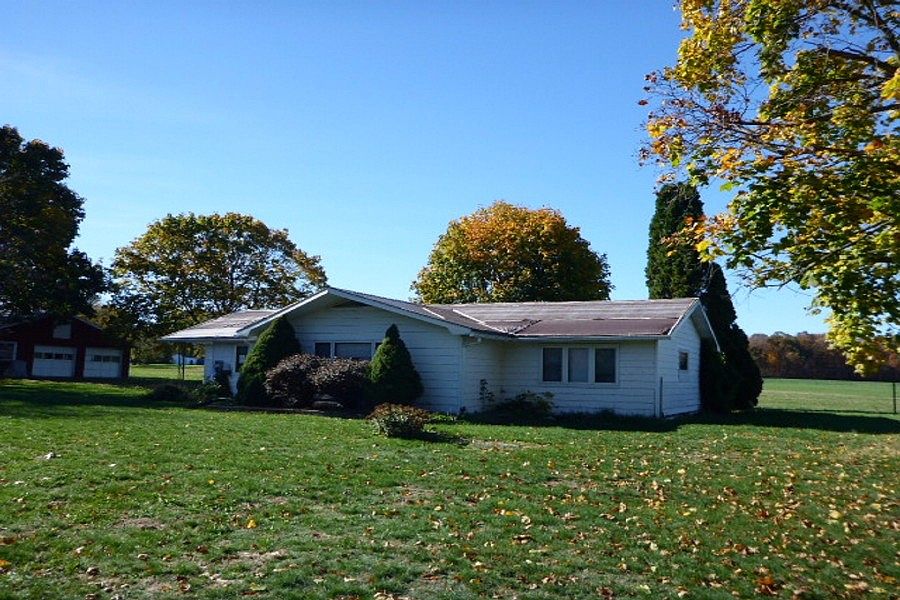 2nd image of 136 Cherry Grove Rd