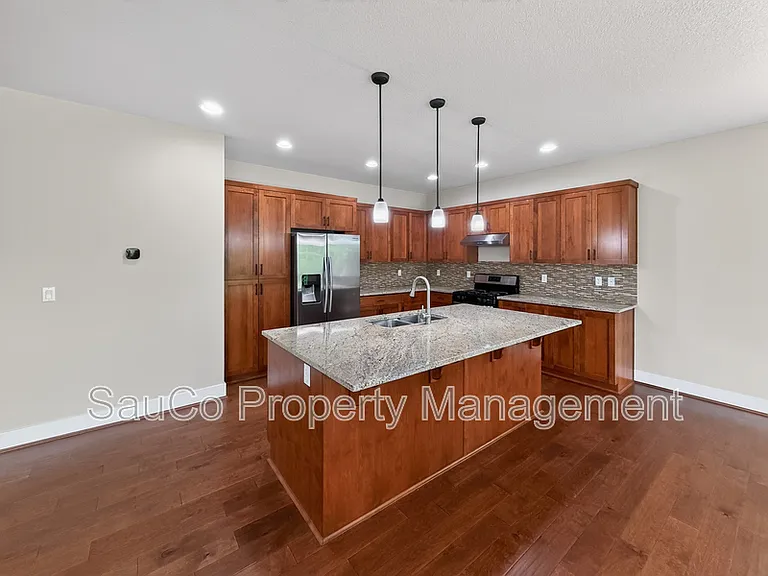 20269 SW Gracie St — Photo 7