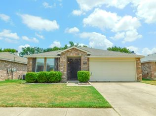 5901 Thoroughbred Trl, Denton, TX 76210
