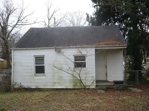 2nd image of 3122 McNutt St